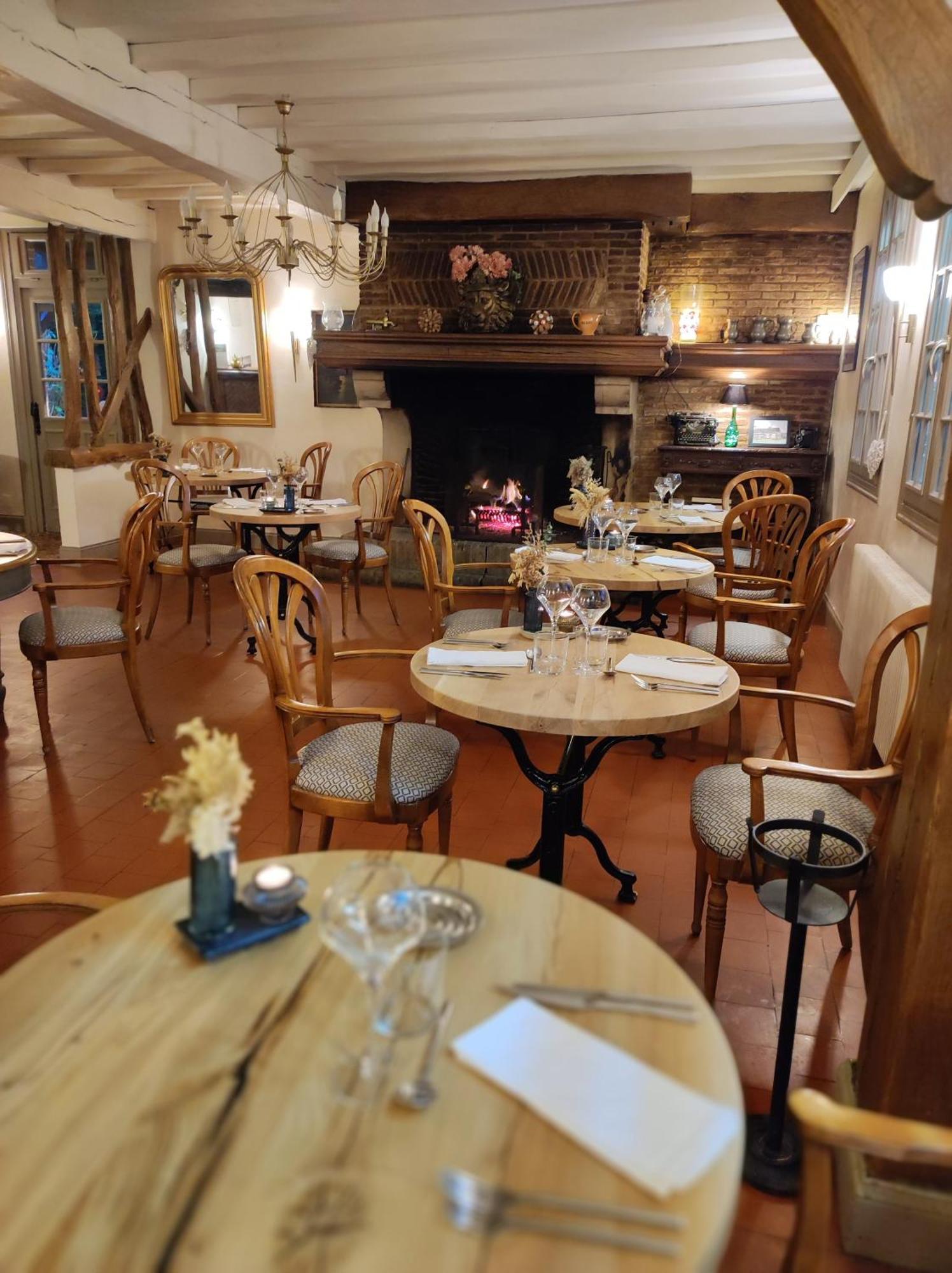 Le Relais Des Dalles - Hotel & Restaurant Sassetot-le-Mauconduit Εξωτερικό φωτογραφία