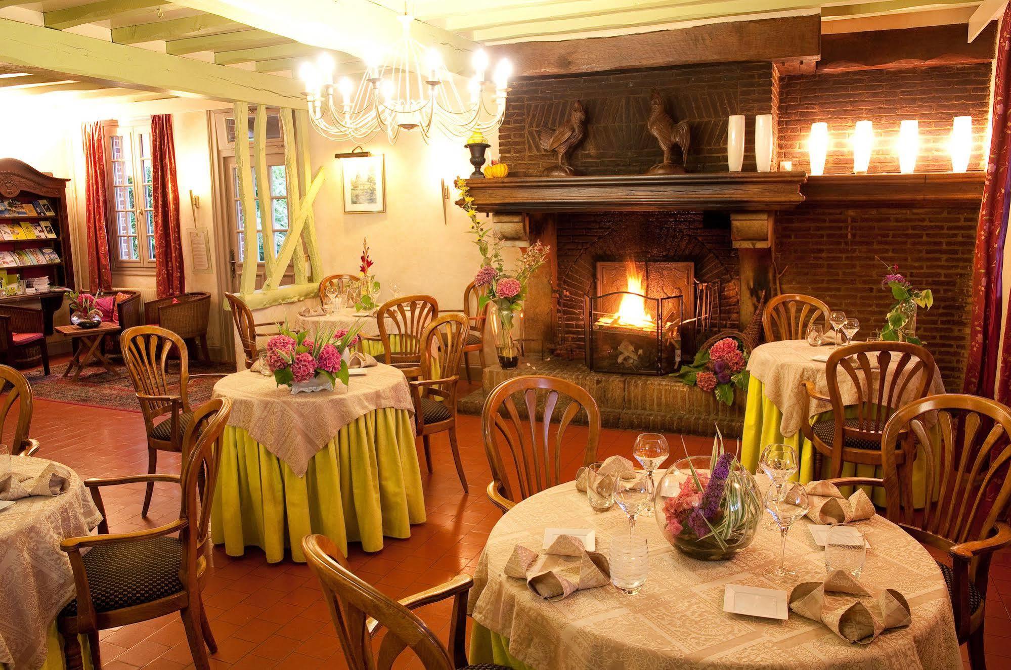 Le Relais Des Dalles - Hotel & Restaurant Sassetot-le-Mauconduit Εξωτερικό φωτογραφία